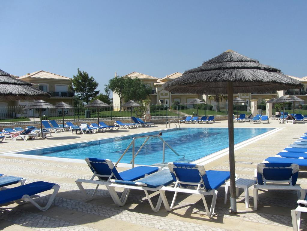 Fairviews Villa On Boavista Golf Resort Lagos Room photo